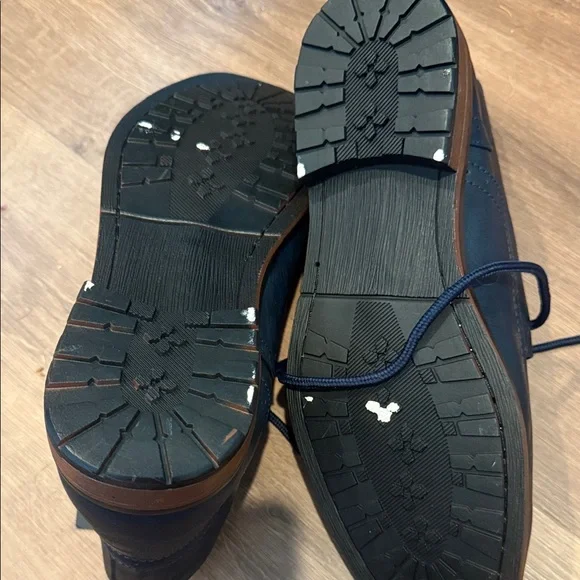 Mecca Navy Leather Oxfords - Picture 2 of 3